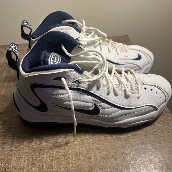Nike Air Total Max Uptempo White/Navy Blue Size 10 US - Picture 2 of 6